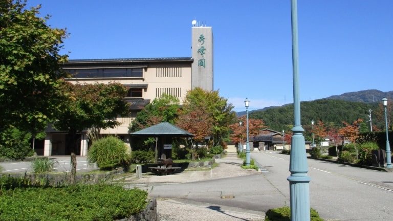 湯涌温泉の秀峰閣が3月17日で閉館 金沢を観光してみたいかも