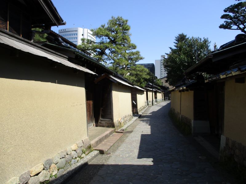 武家屋敷通り