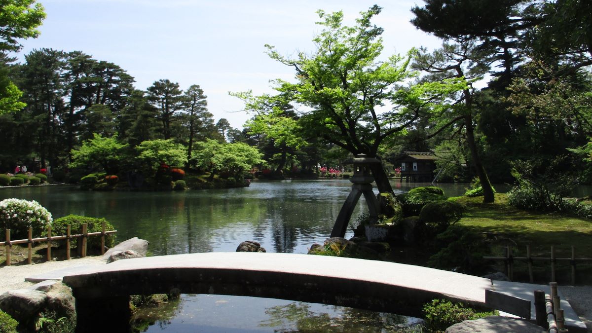 兼六園の霞ヶ池