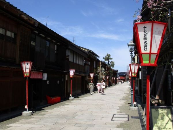 にし茶屋街